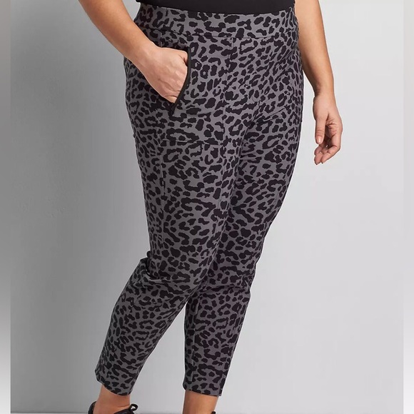 Lane Bryant Gray & Black Leopard Animal Print On The Go Pull On Ankle Pants - Picture 2 of 12